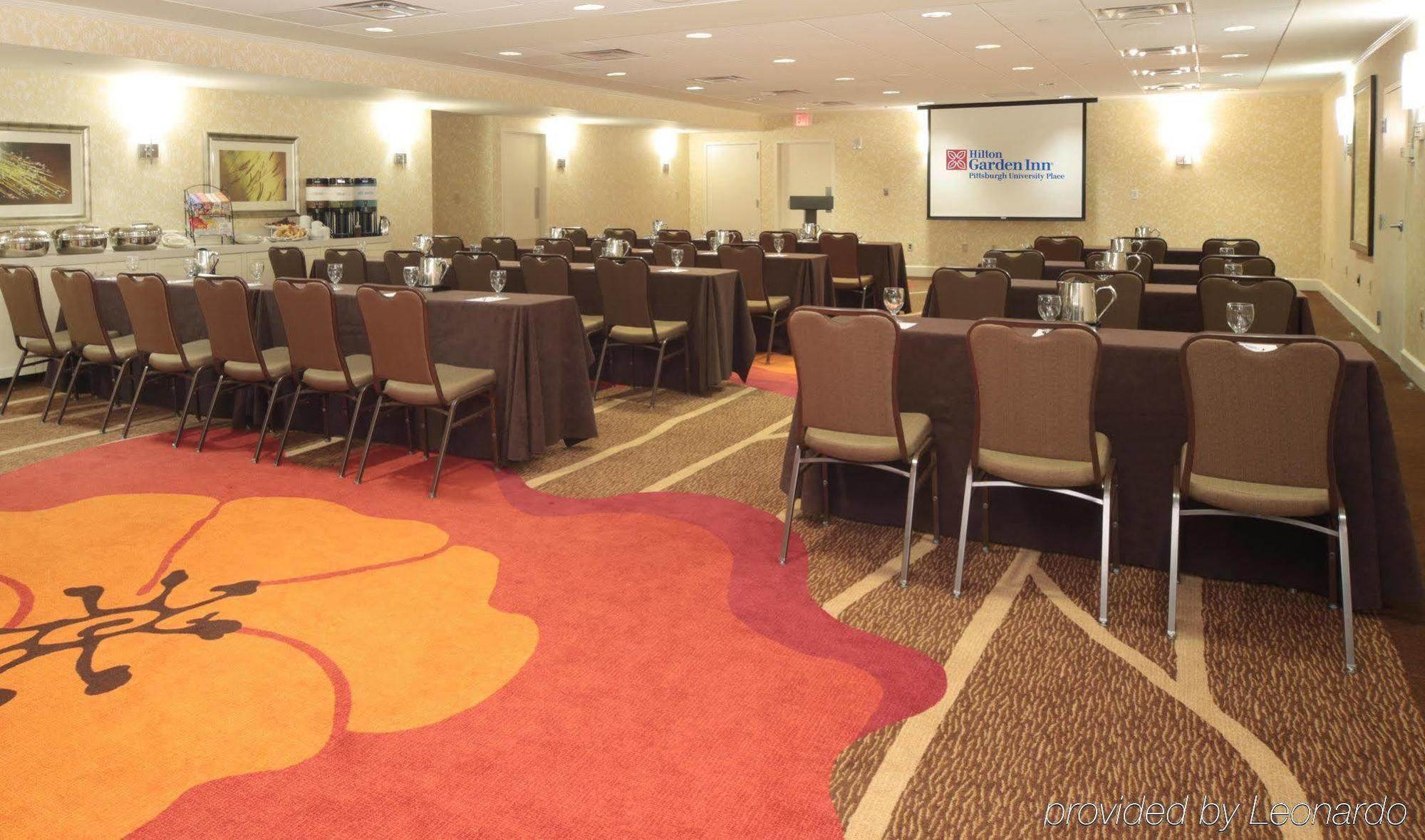Hilton Garden Inn Pittsburgh University Place Бізнес фото